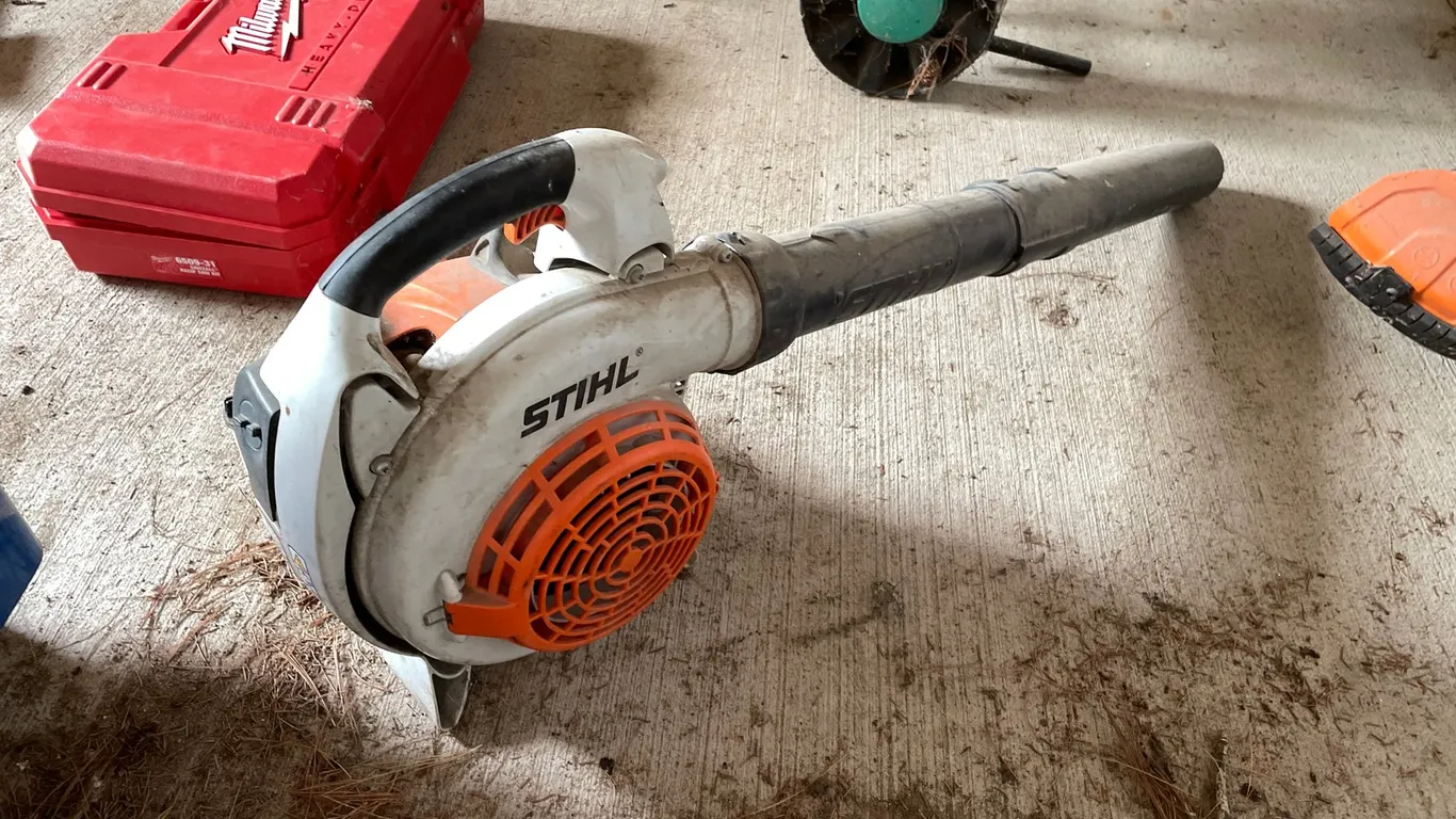 Stihl BG86 Gas Leaf Blower