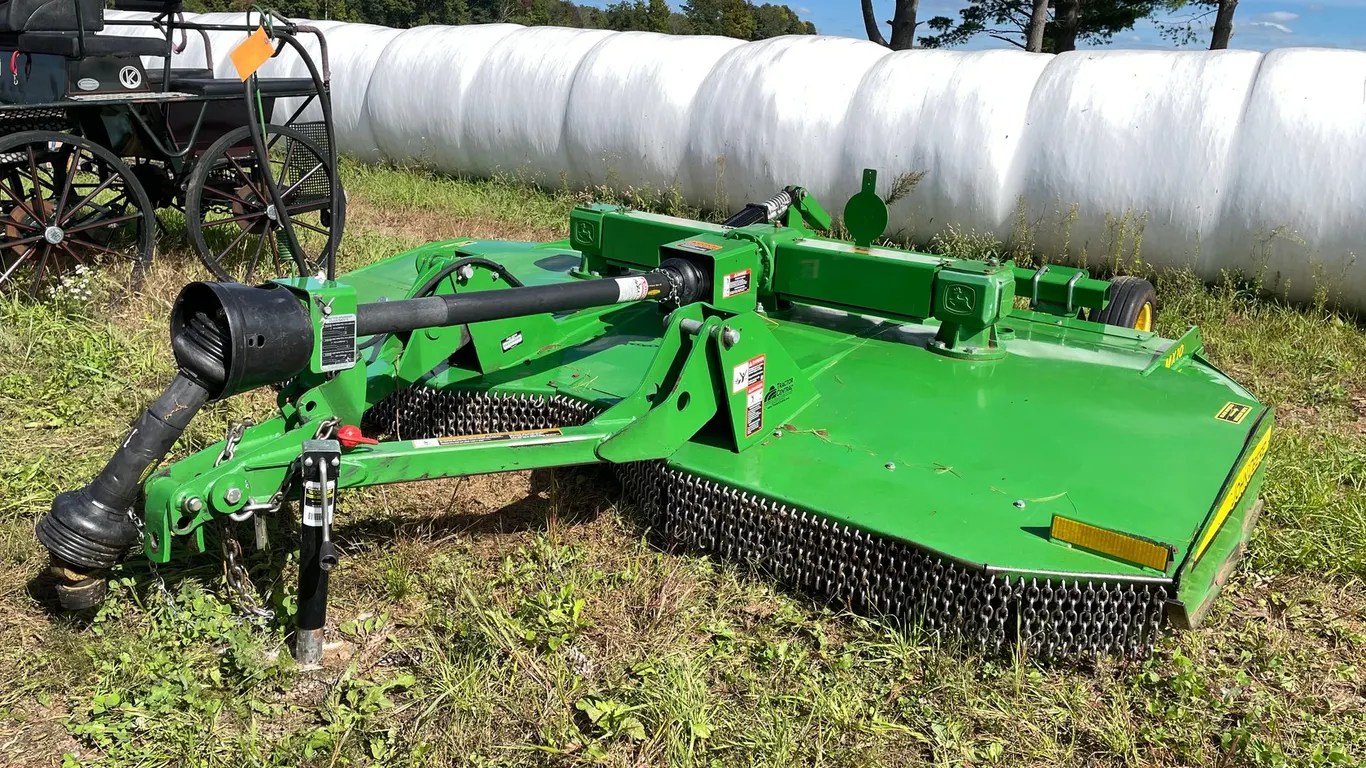 John Deere MX10 Pull Type Rotary Cutter