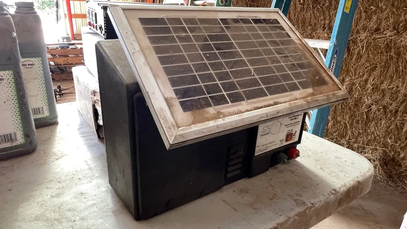 Zareba 30-Mile Solar Electric Fencer