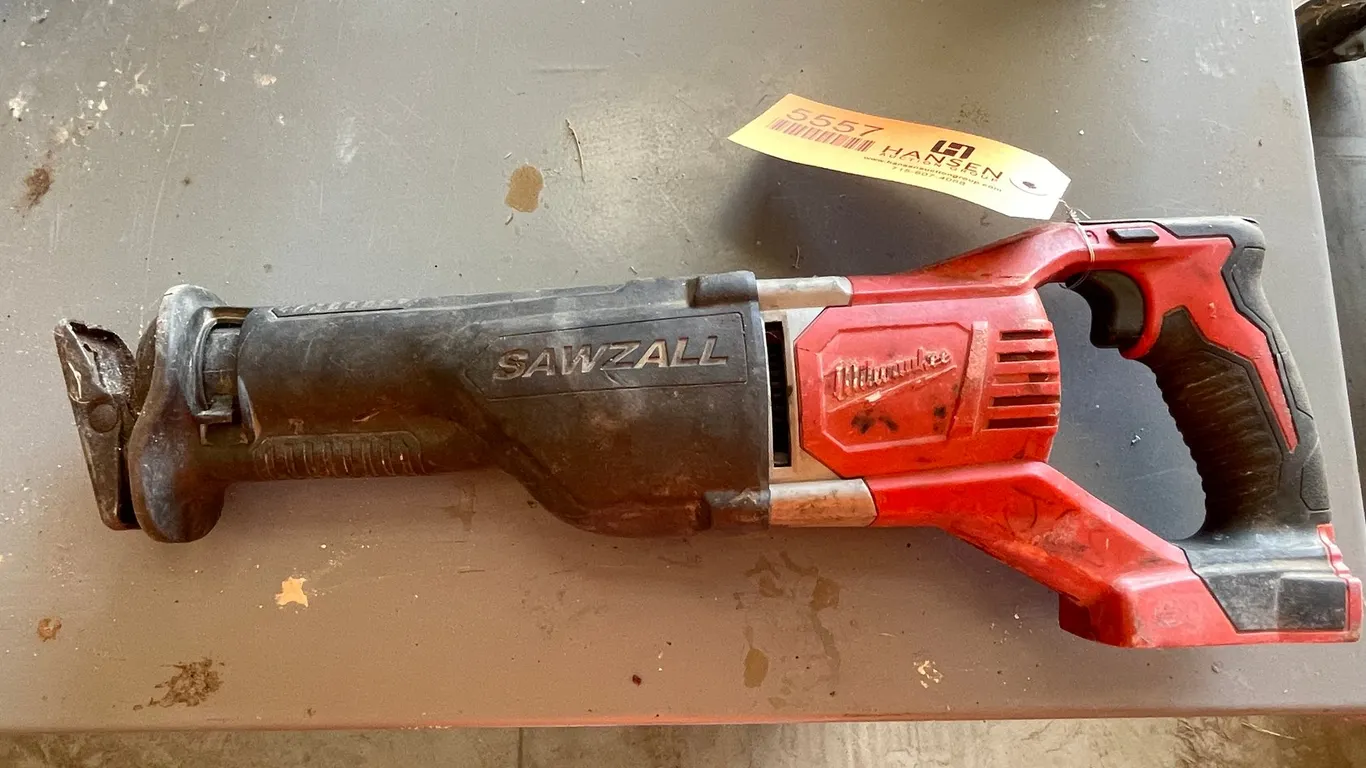 Milwaukee Cordless 18v Sawzall