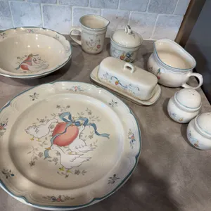 International Tableworks Marmalade Stoneware Set
