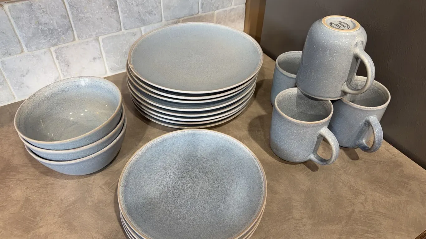 Better Homes 16-Piece Stoneware Dinnerware Set