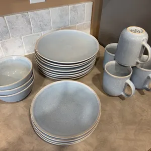 Better Homes 16-Piece Stoneware Dinnerware Set