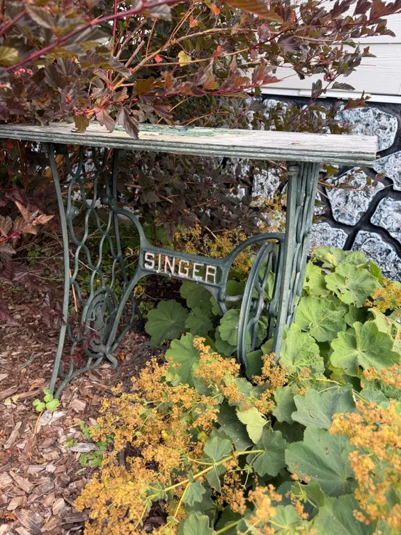 Singer Cast Iron Sewing Machine Base