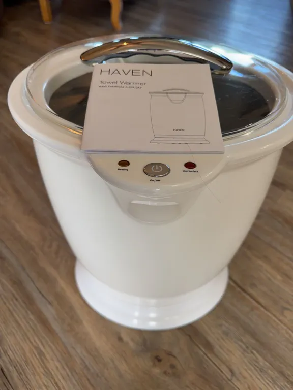 Haven Towel Warmer With Manual White