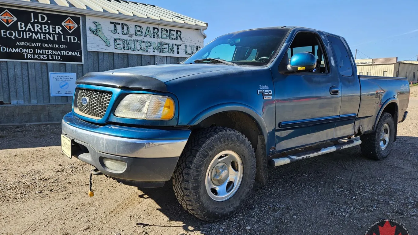 PICKUP TRUCK: 2000 Ford F-150 XLT: SuperCab: 4x4: 5.4L Triton V8