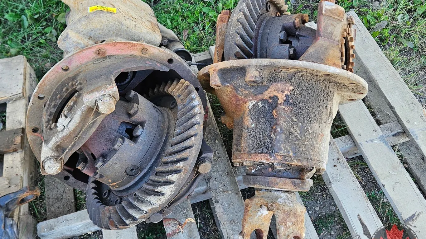Two Heavy-Duty Truck Differential Assemblies : 391 Gear Ratio