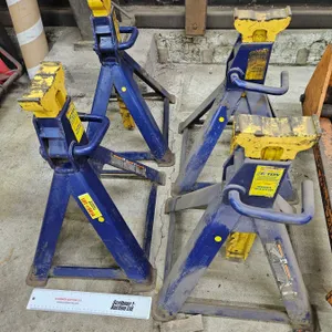 Marquette 10-Ton Professional Vehicle Stands – Qty 4