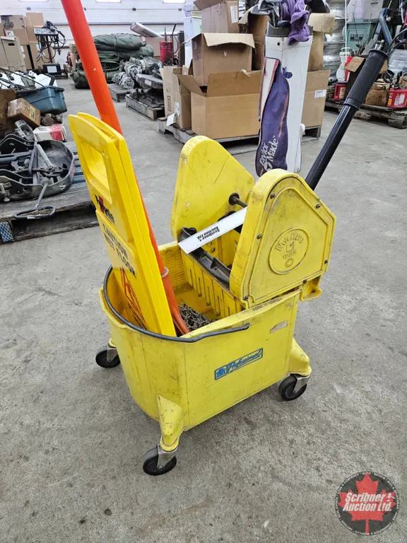 Commercial Mop Bucket / Mop / Wringer