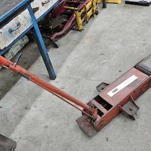 Heavy-Duty Hydraulic Floor Jack