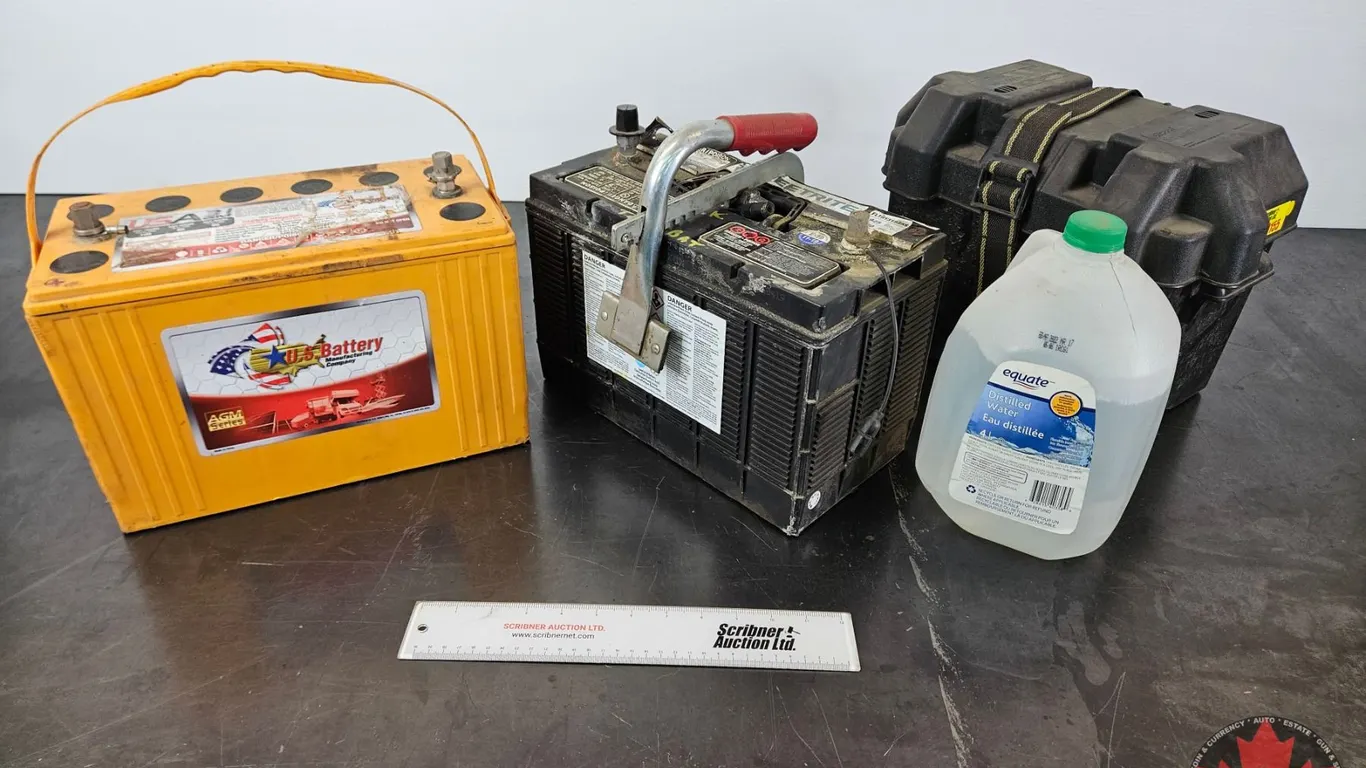 Heavy-Duty Batteries & Battery Box
