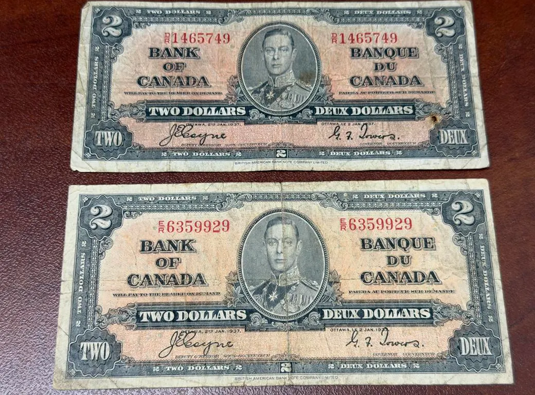 (2) 1937 Cdn $2 Bill