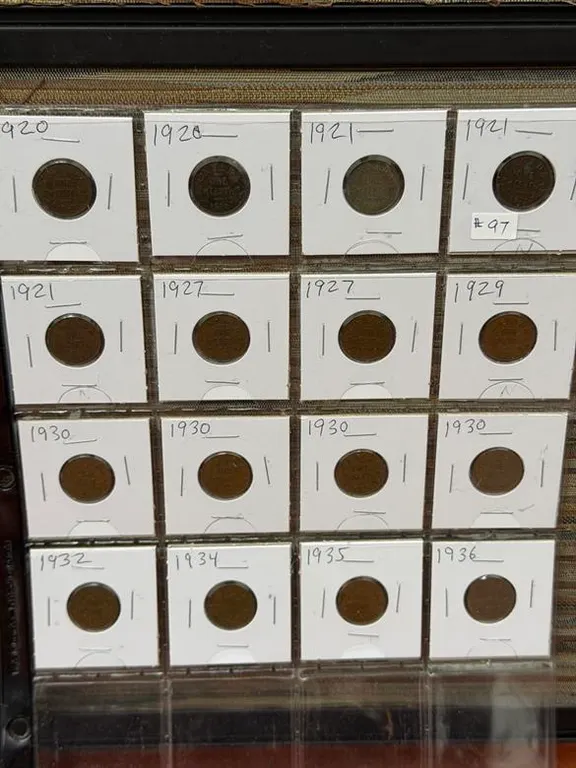 (16) Cdn George V Pennies - Nice Condition