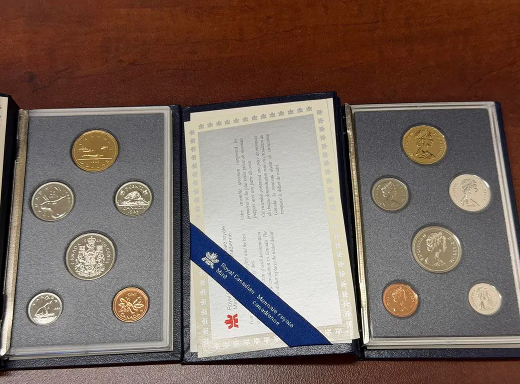 1988 & 1989 Cdn Specimen Sets