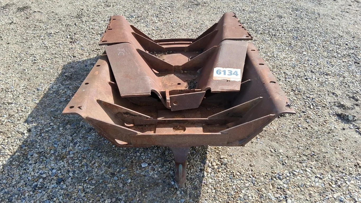 Crawler Stump Pans