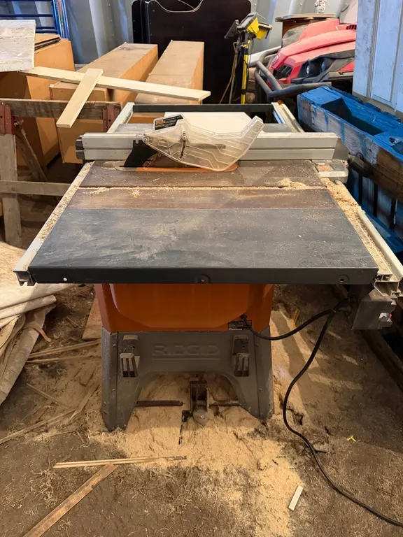 Table Saw abd additional large carpentry tools not pictured *See Pictures **This item SOLD LIVE ON-SITE ONLY!!