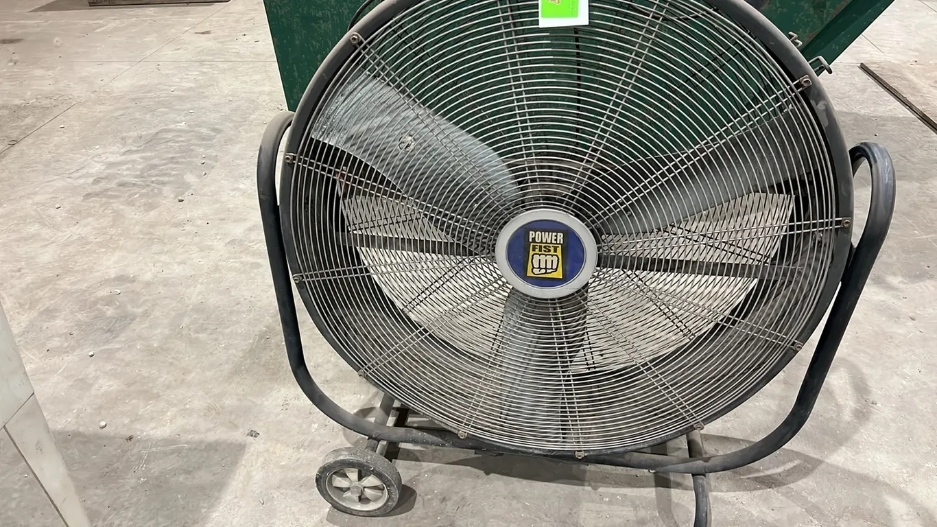 36" Power Fist Shop Fan