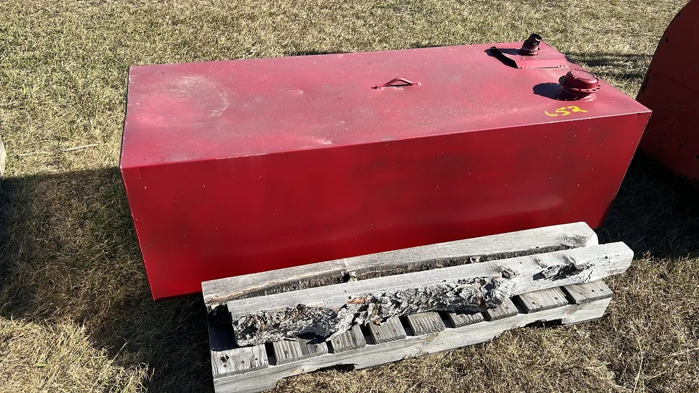 24" x 18" x 60" Rectangle Steel Fuel Tank