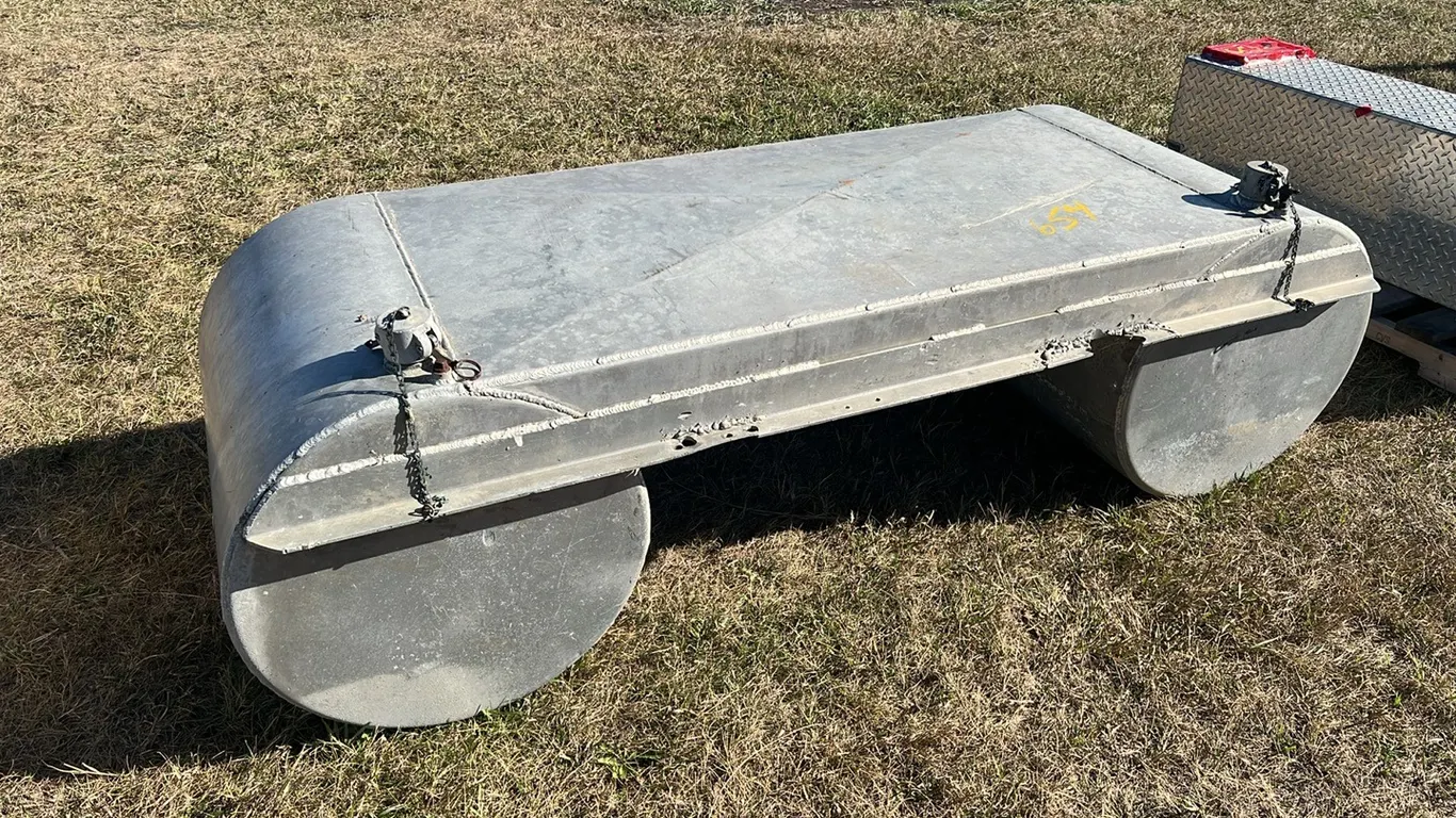 Approx 75 Gallon Aluminum Dual Slip Tank