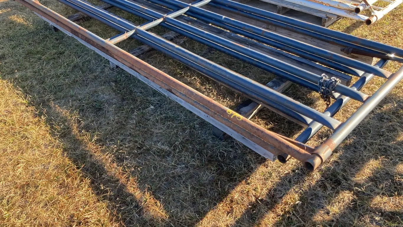(2) Hiqual 5 Bar 12' Gates