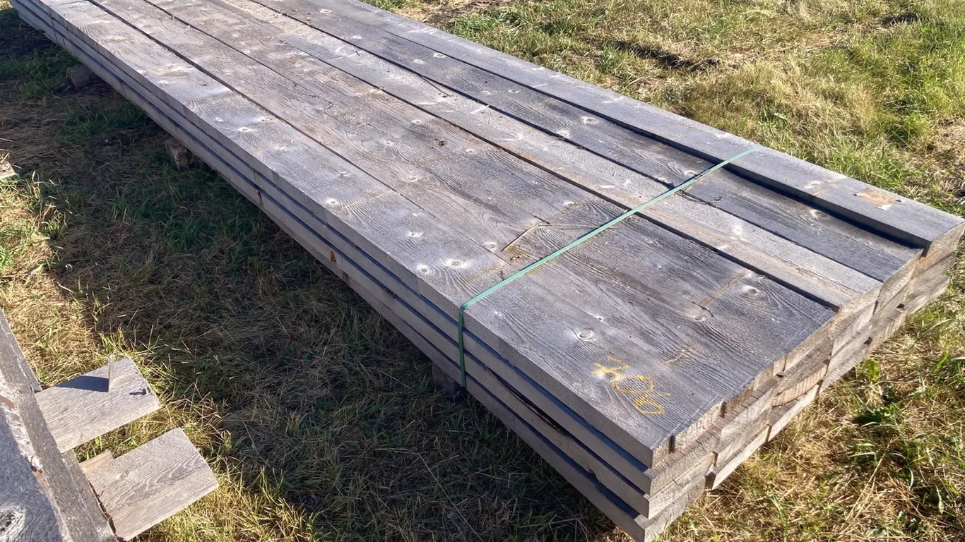 (24) 2" x 8" x 16' Spruce Boards