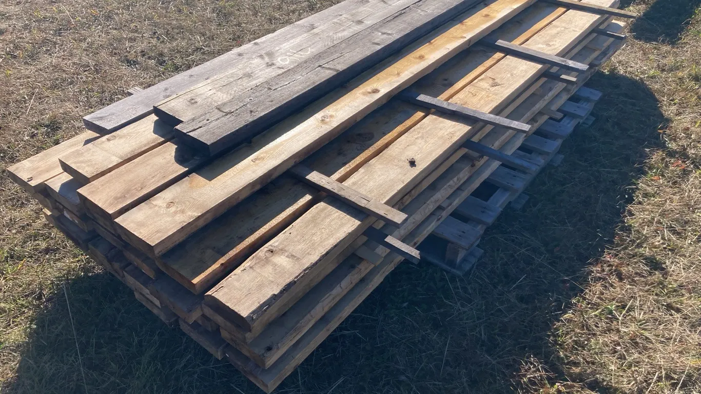 Approx (30) 2" x 6" 8' Spruce Boards