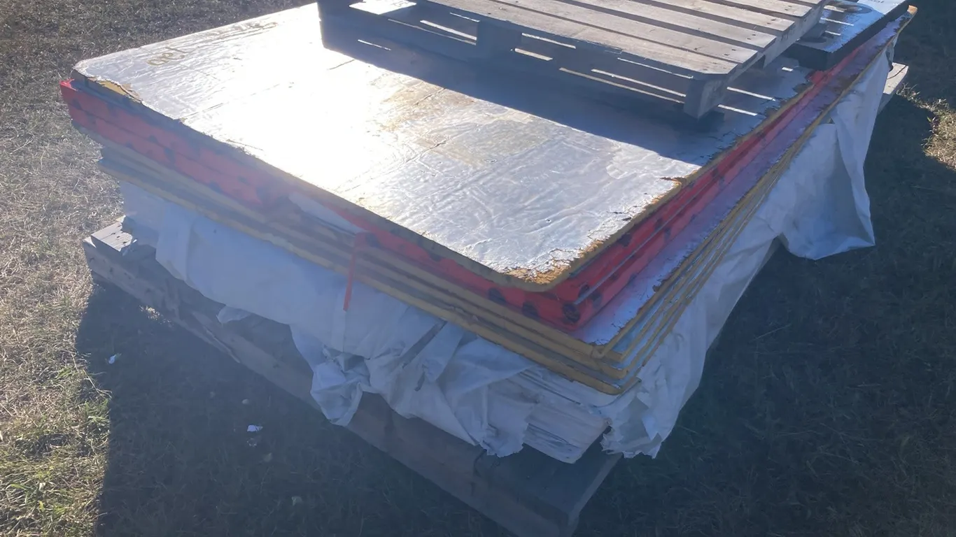 Approx (16) Sheets of 3/4" x 2' - 4' x 8' Pieces of Board Insulation