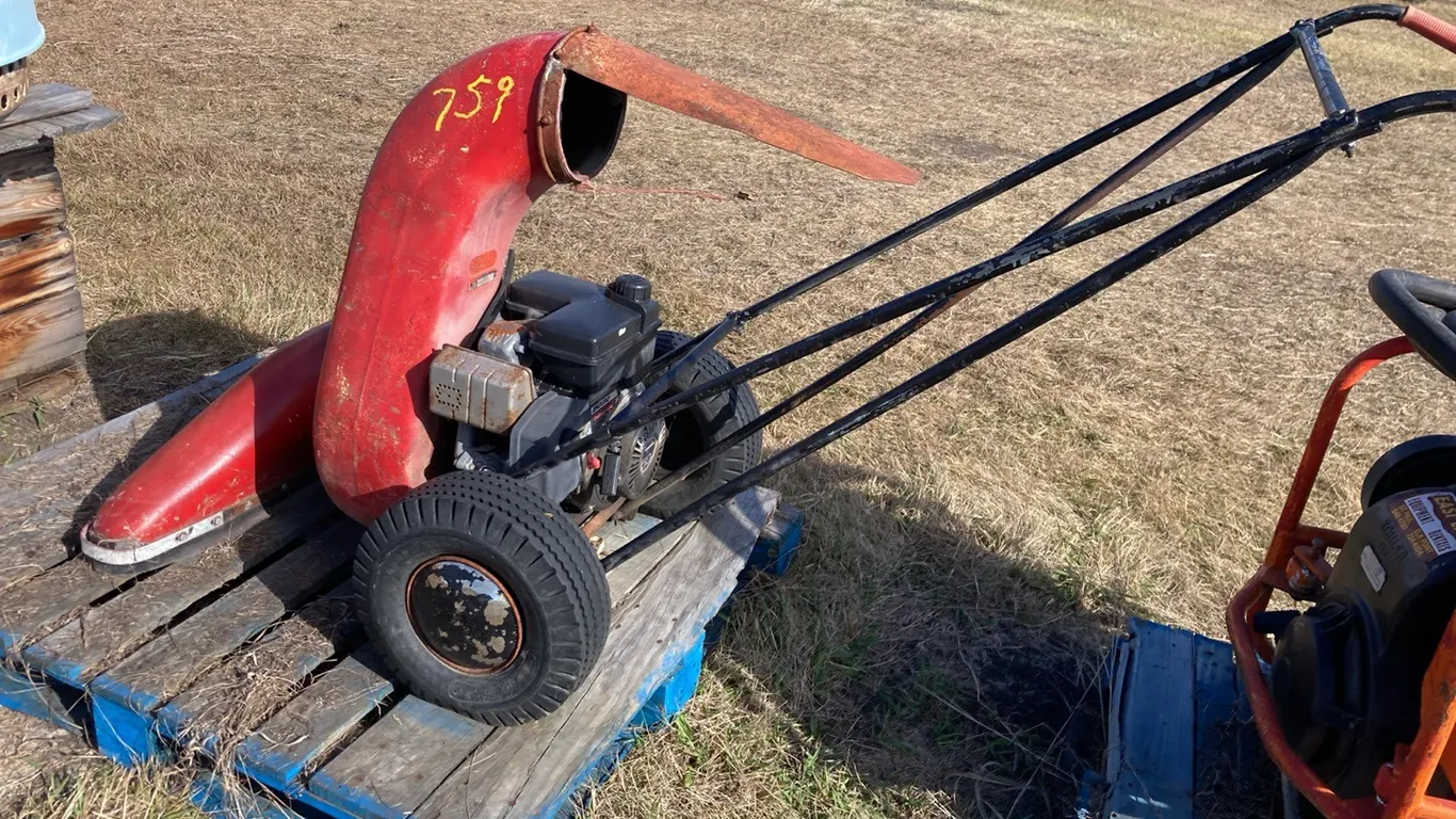 Portable Walk Behind Leaf Blower with Tecumseh 5 HP Gas Engine