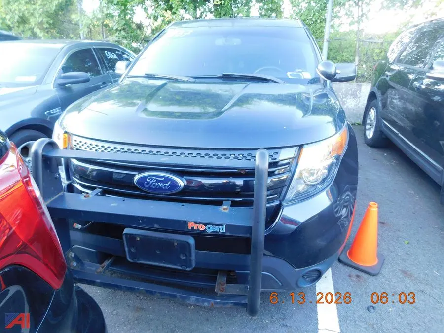 (#5787) 2013 Ford Explorer SUV/Police Vehicle