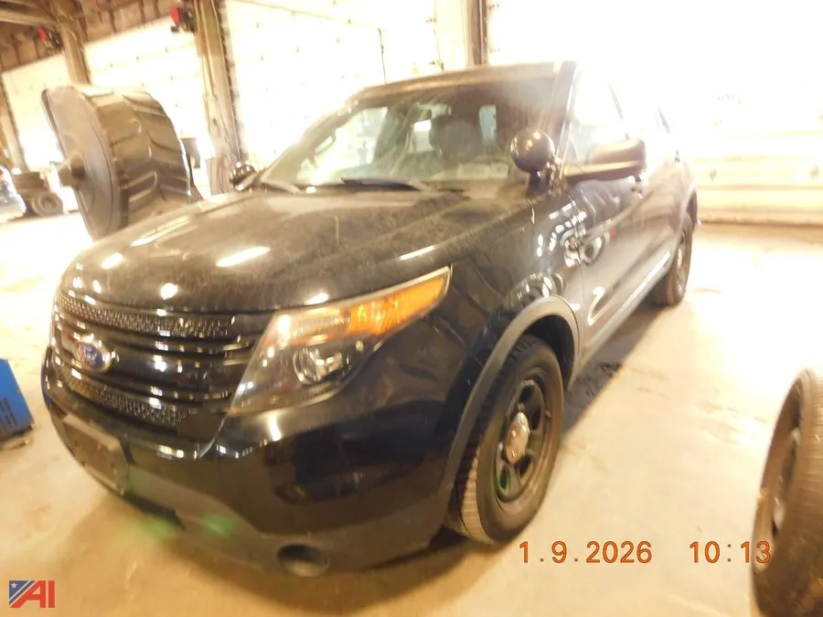 (#5792) 2013 Ford Explorer SUV/Police Vehicle