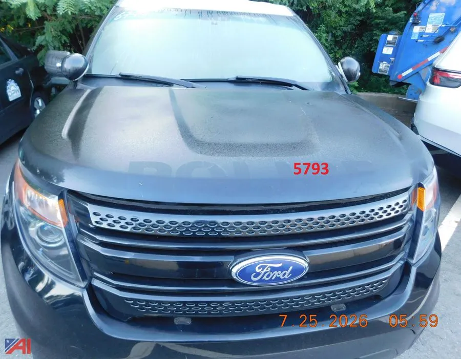 (#5793) 2013 Ford Explorer SUV/Police Vehicle