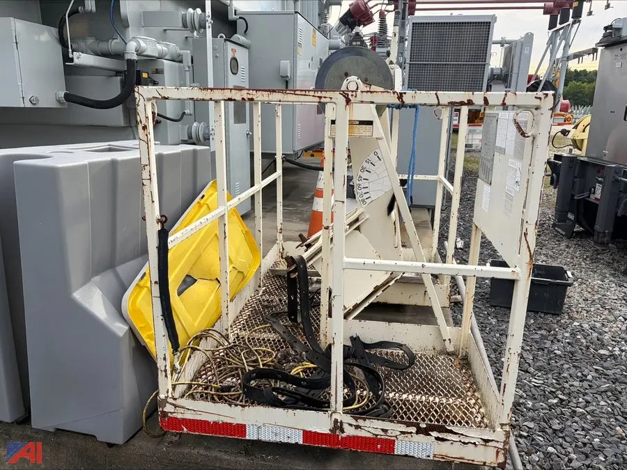 National Crane Bucket