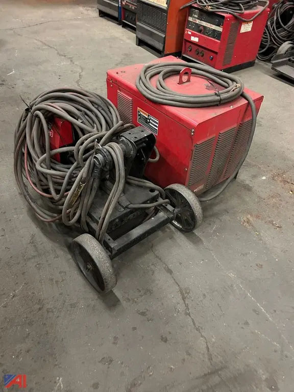 Lincoln Electric CV-300 Welder and LF-72 Feeder