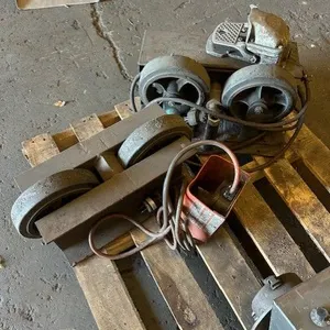 Atlas Welding Positioner and Portable Cutting Machine with (2) Turning Rolls