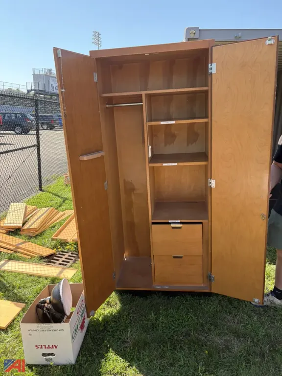 Wardrobe Cabinet