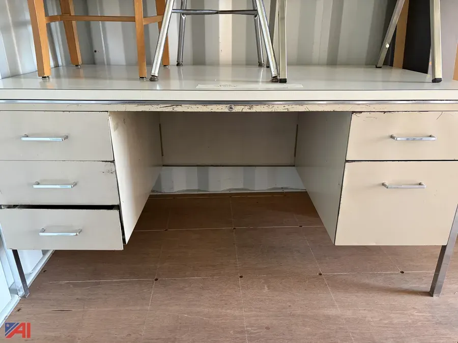 Teacher Desk