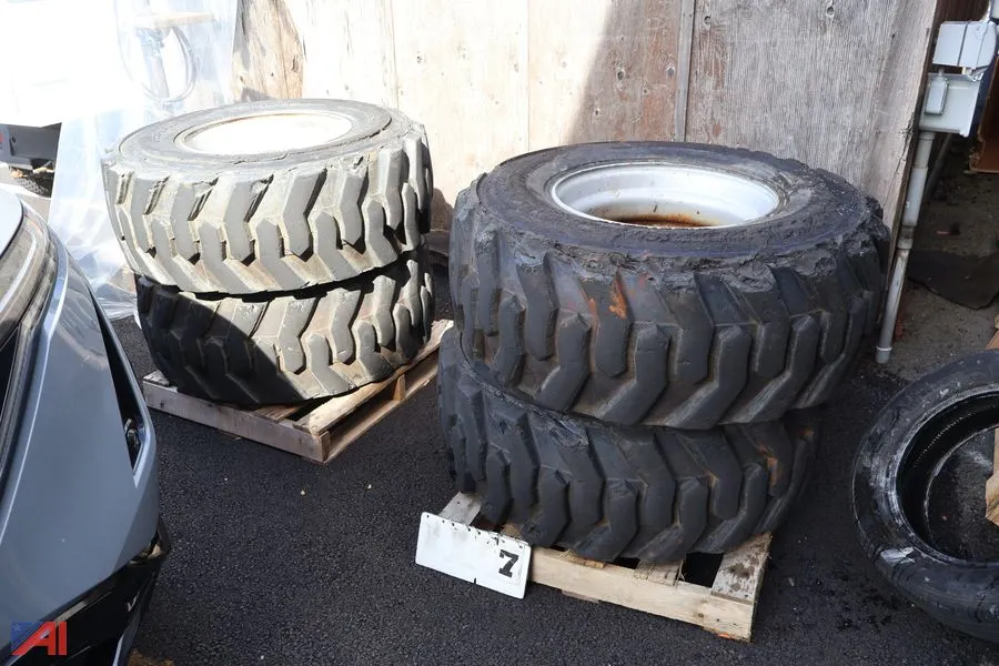 (4) Tires on Rims