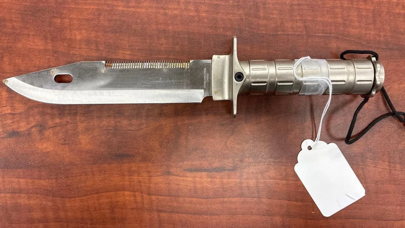 HOLLOW-HANDLE SURVIVAL KNIFE