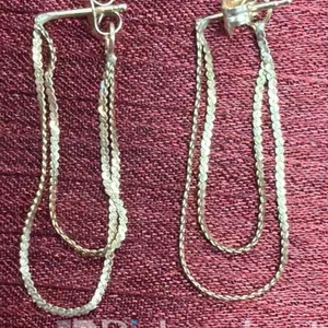 PAIR OF DANGLE 14KT GOLD EARRINGS