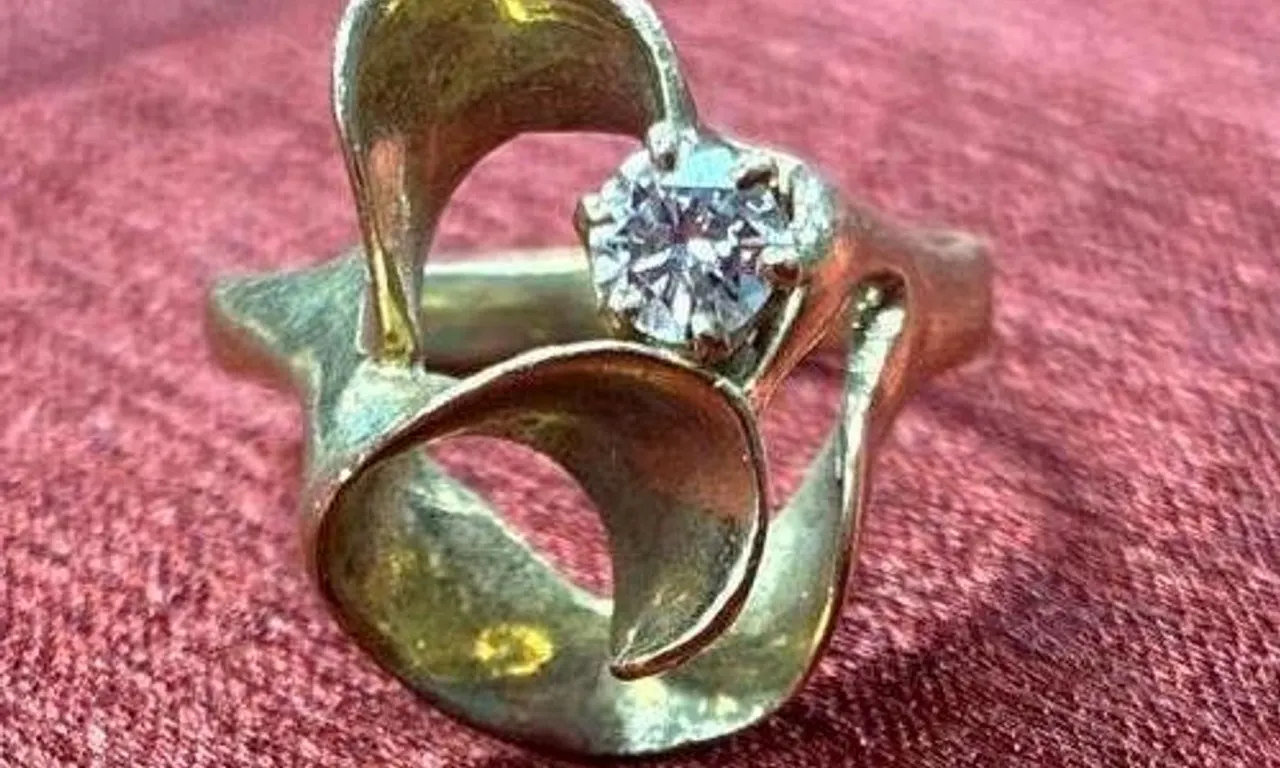 14K DIAMOND RING
