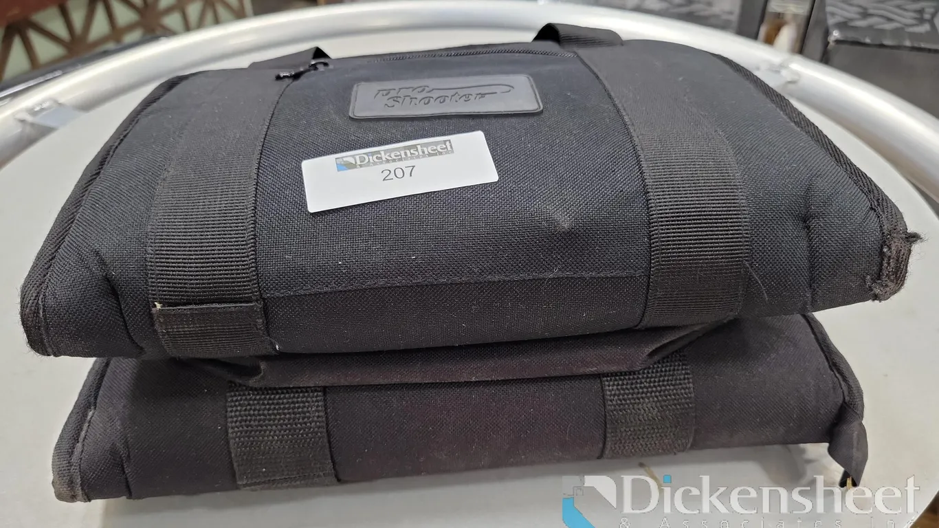 (2) SOFT SIDED PISTOL OR RANGE BAGS