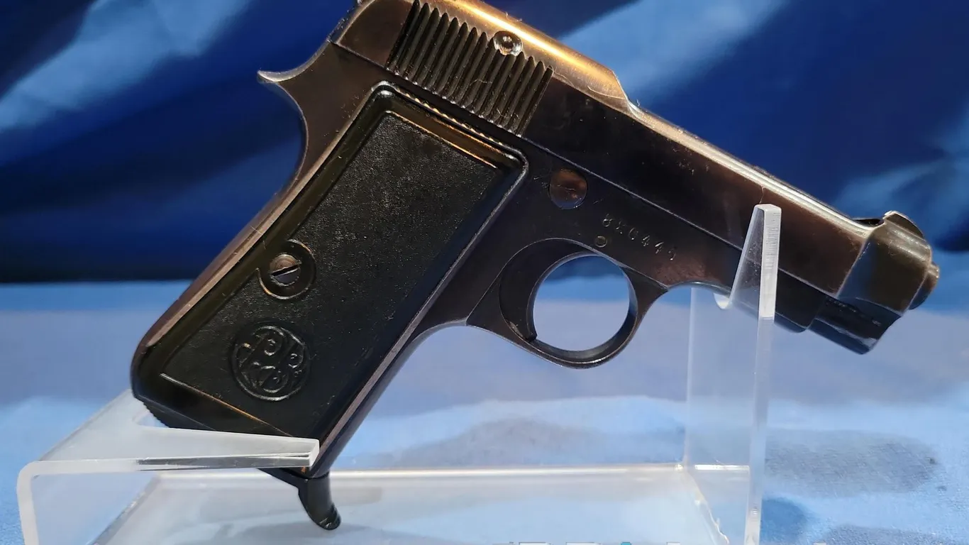 HANDGUN BERETTA M1935 .32 ACP, S/N: 820445