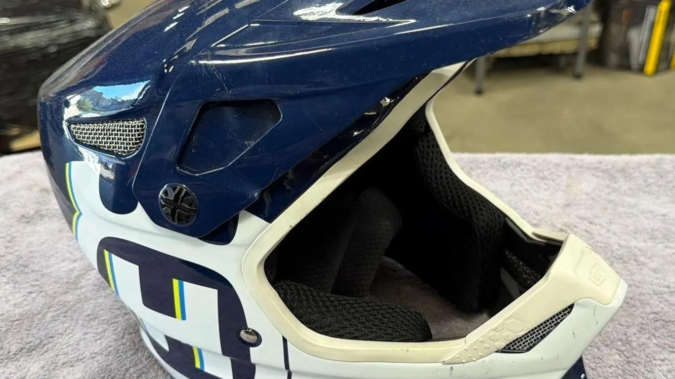 HUSQVARNA KID'S STATUS YL HELMET