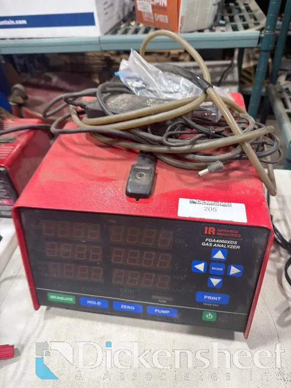 IR FGA4000XDS GAS ANALYZER