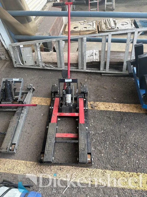 MOTORCYCLE / ATV LIFT