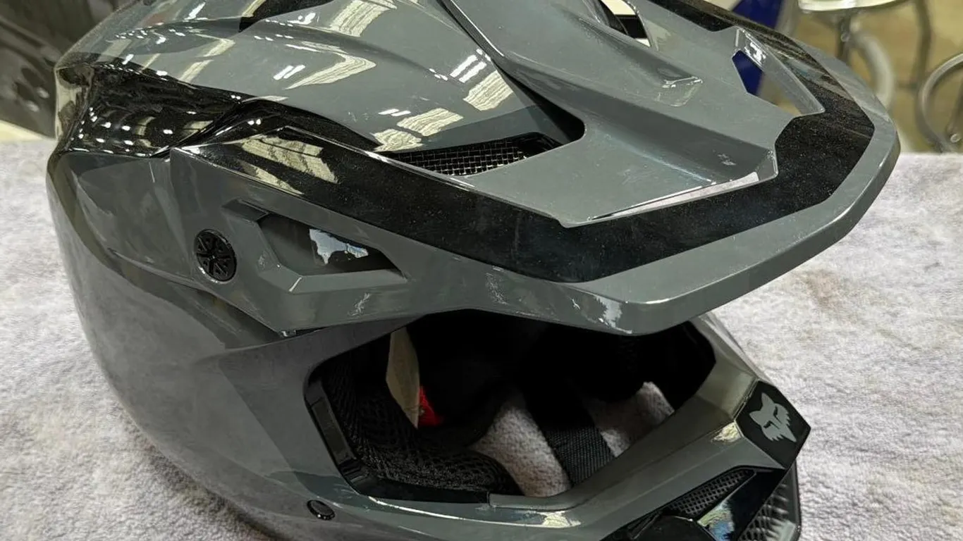 FOX RACING YSM HELMET