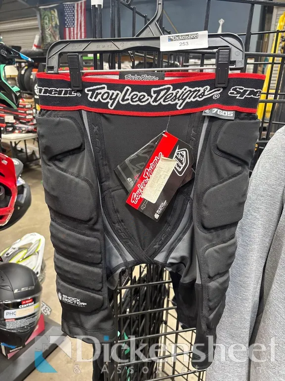 TROY LEE PROTECTIVE SHORTS SMALL