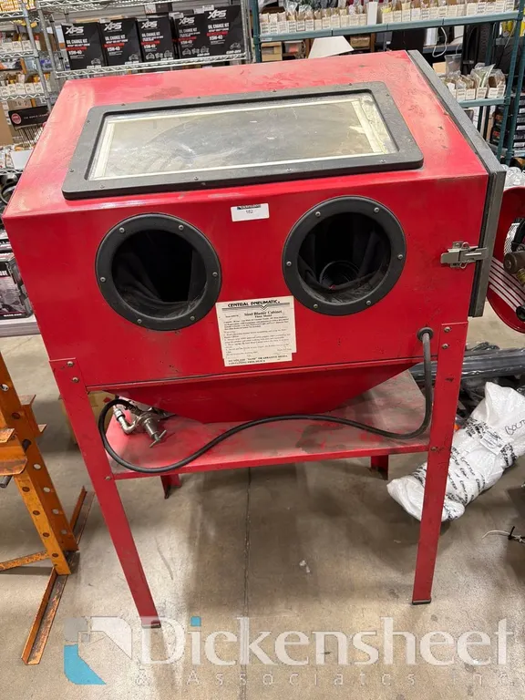 CENTRAL PNEUMATIC BLASTER CABINET