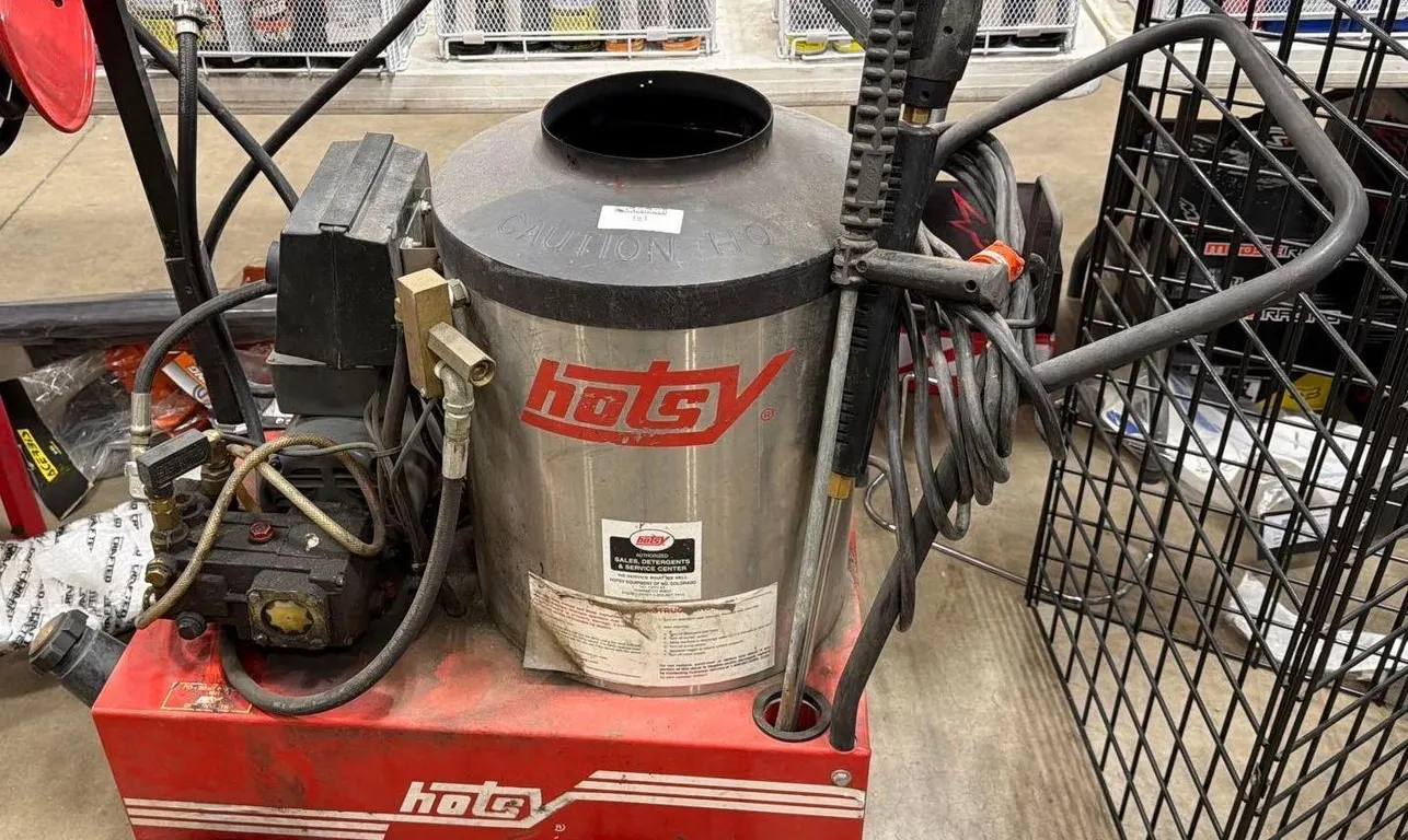 HOTSY PRESSURE WASHER