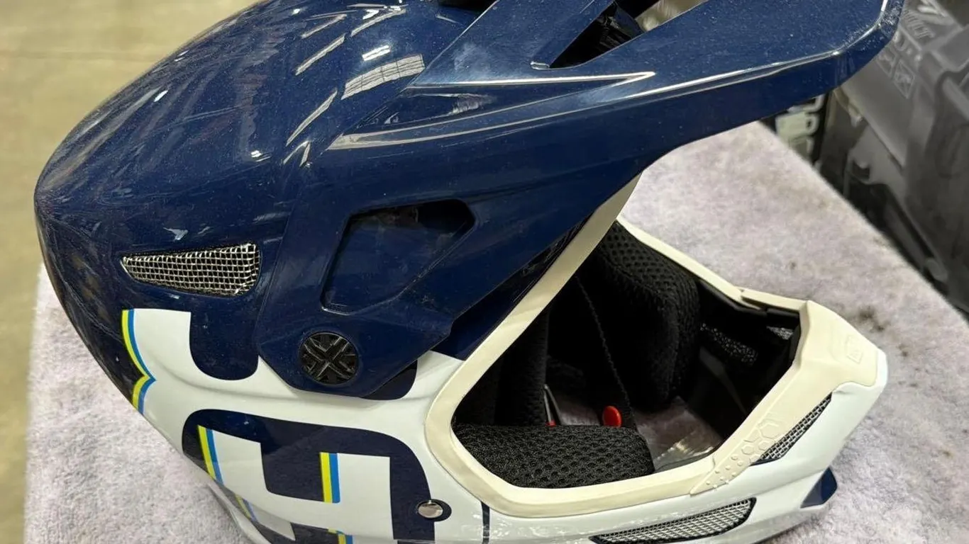 HUSQVARNA KID'S STATUS YM HELMET